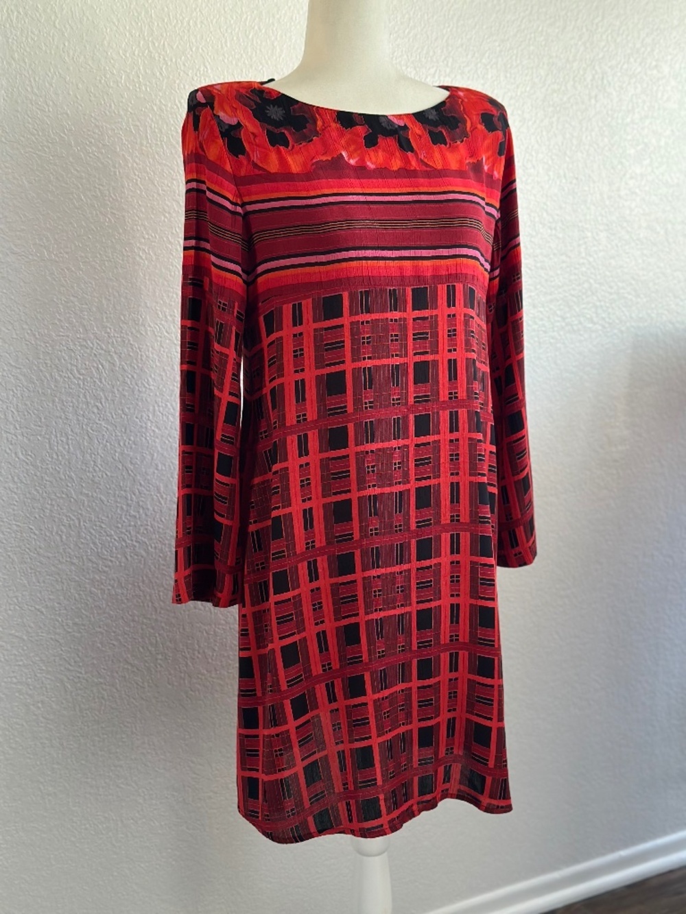 Traces Vintage Red Plaid Floral Shift Dress Long Sleeve Abstract Print Boho